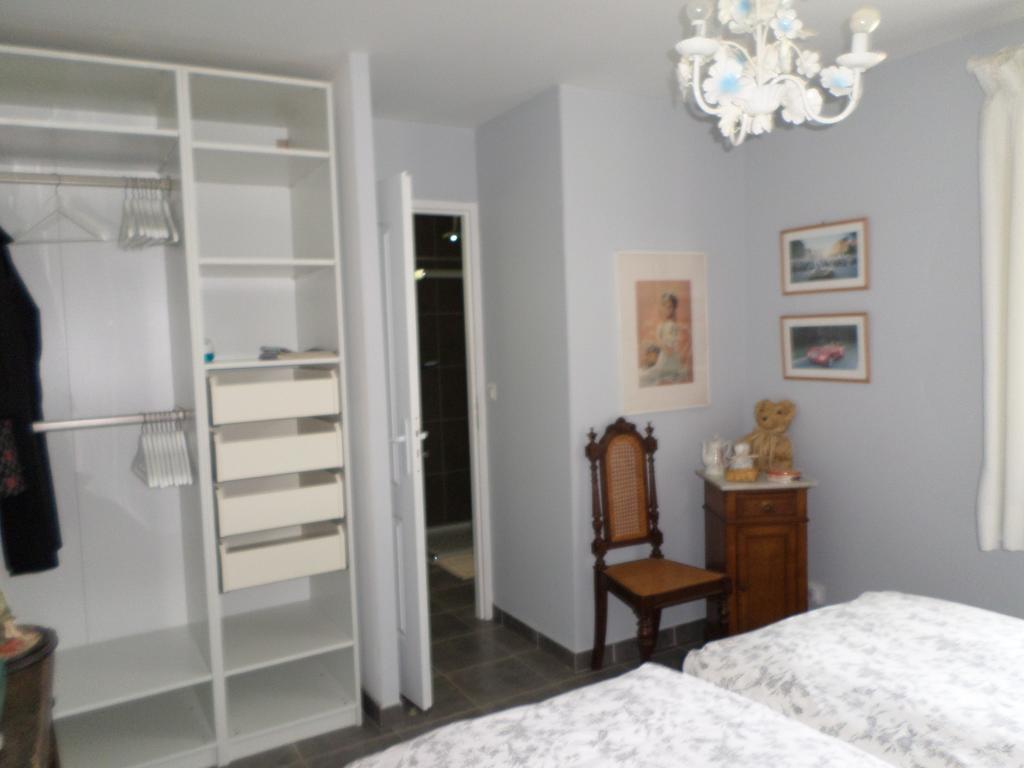 Bed and Breakfast Les Broussous Sauve Zimmer foto