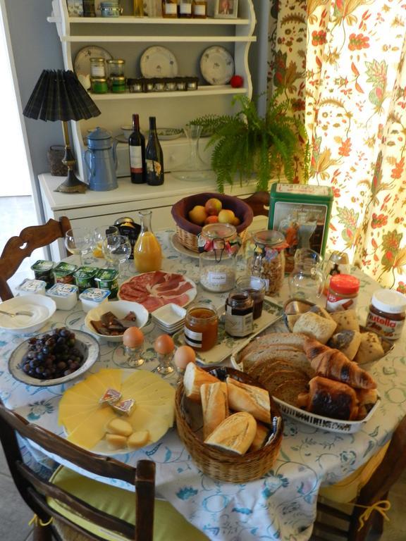 Bed and Breakfast Les Broussous Sauve Exterior foto